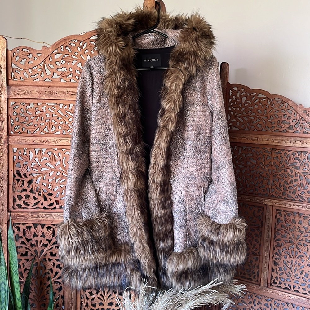 Minkpink coat